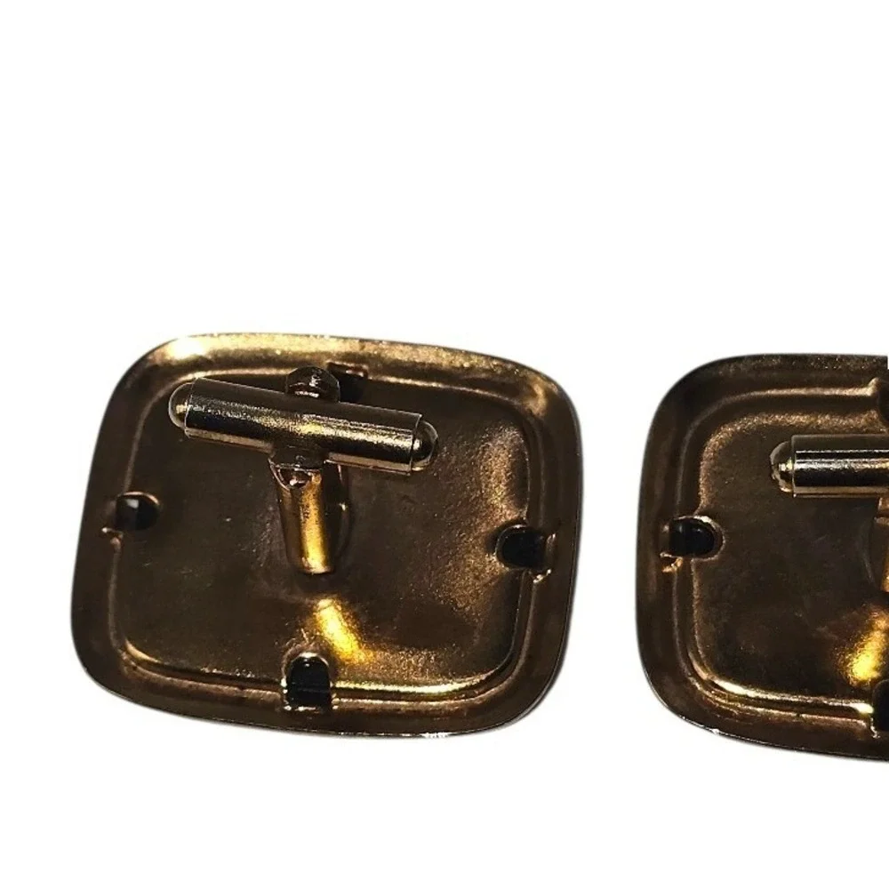 MCM‎ VTG Cufflinks Black Enamel Pink-tone 17th Century Horse and Carriage Scene